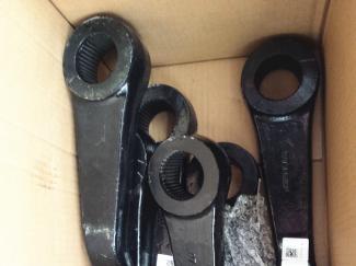 3412011-K0301, STEERING DROP ARM, DONGFENG TRUCK PARTS