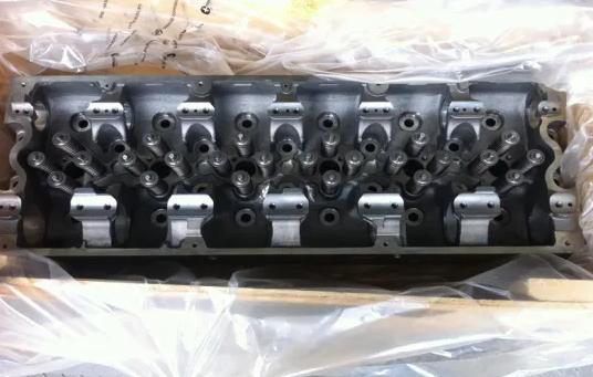 DONGFENG TRUCK PARTS, CYLINDER HEAD，4962732