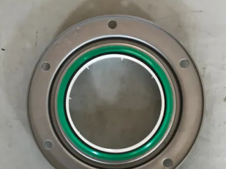 QT295D352-3104040,  REAR WHEEL HUB OIL SEAL, FAW TRUCK PARTS