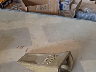 72A0301, Tooth Bracket, Liugong Loader Parts