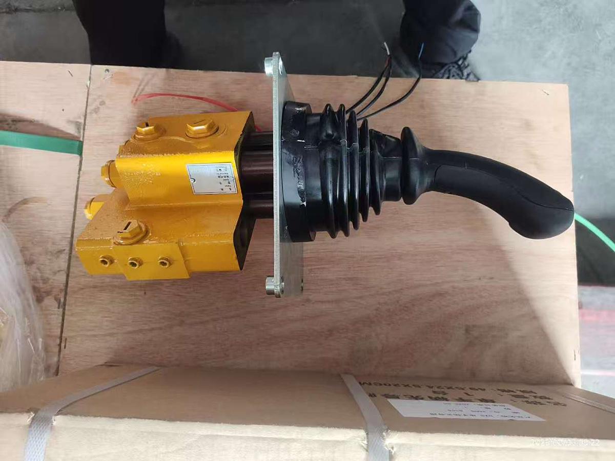 803004120, Pilot Valve, XCMG Liugong Spare Parts,